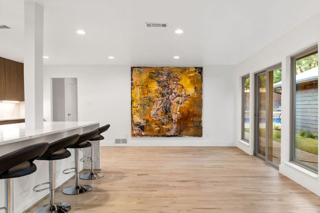 9415 Hill View Drive, Dallas, TX 75231