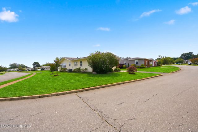 27 Tony Court, Brick, NJ 08724