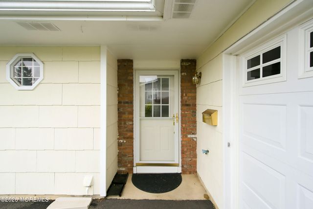 27 Tony Court, Brick, NJ 08724
