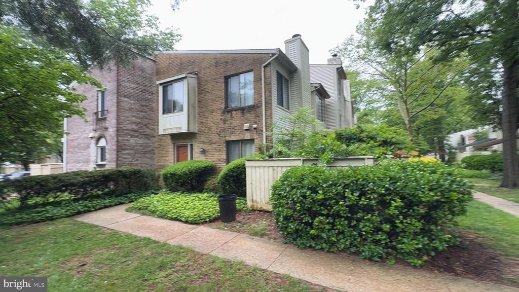 20200 SPRING HAVEN CT, Gaithersburg, MD 20886