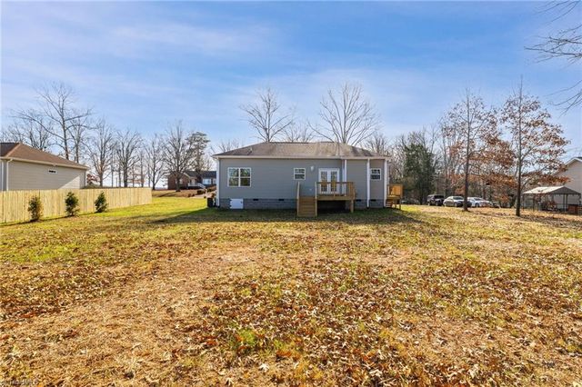 1923 South Avenue, Eden, NC 27288