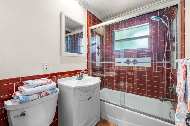 818 HOPE AVENUE, New Smyrna Beach, FL 32169