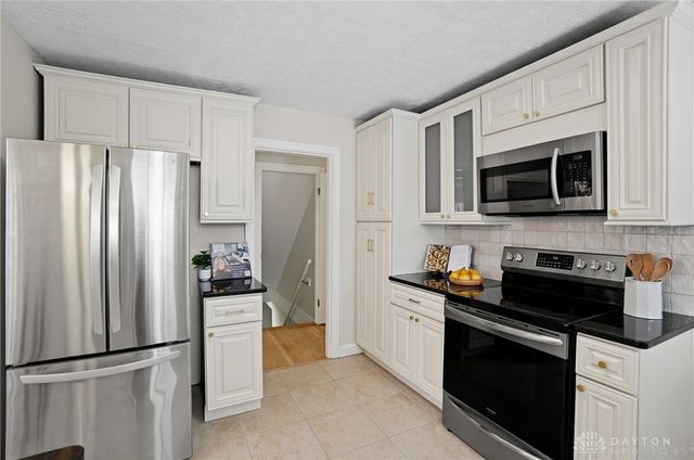 726 Acorn Drive, Oakwood, OH 45419