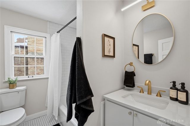 726 Acorn Drive, Oakwood, OH 45419