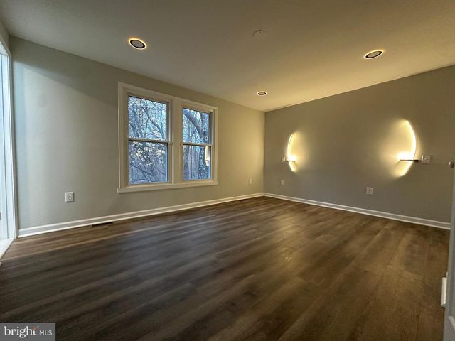 1411 MERCER RD, Haymarket, VA 20169