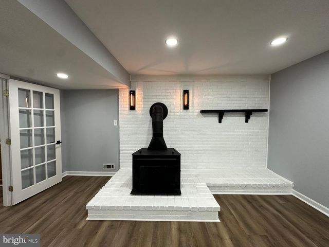 1411 MERCER RD, Haymarket, VA 20169