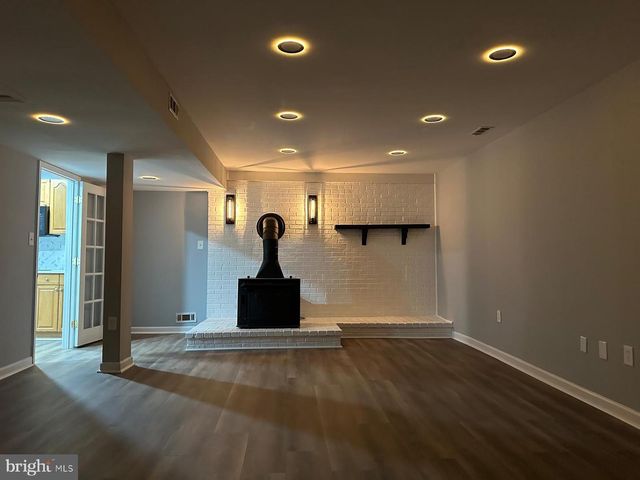 1411 MERCER RD, Haymarket, VA 20169