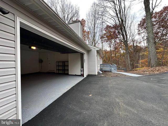 1411 MERCER RD, Haymarket, VA 20169