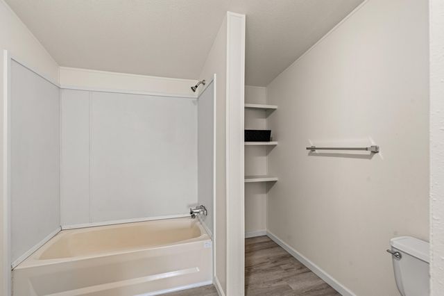 1570 S Peach Street SPC 100, Medford, OR 97501