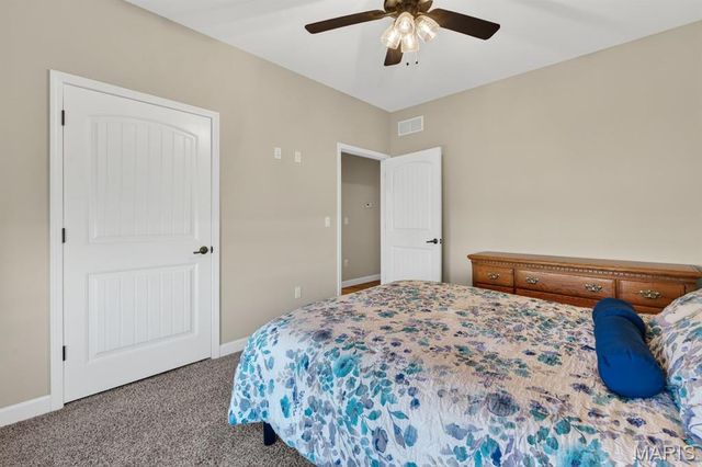 1300 Renwick Way Court, O'fallon, IL 62269