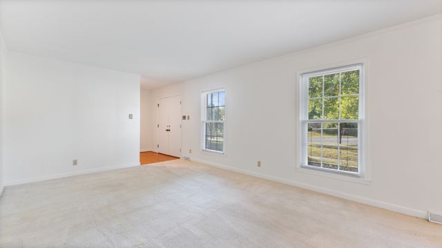 575 Joyce Cir, Lewisburg, TN 37091