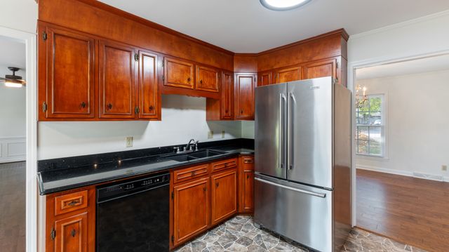 575 Joyce Cir, Lewisburg, TN 37091