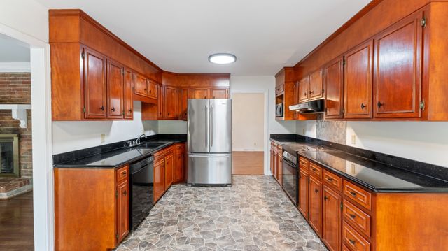 575 Joyce Cir, Lewisburg, TN 37091