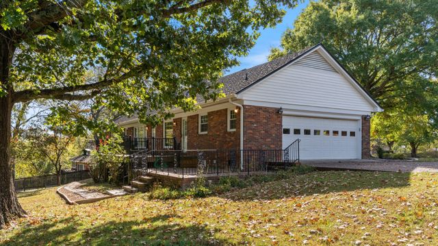 575 Joyce Cir, Lewisburg, TN 37091