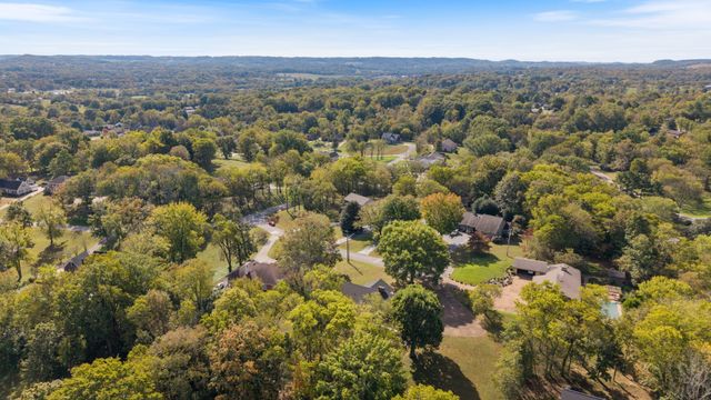 575 Joyce Cir, Lewisburg, TN 37091