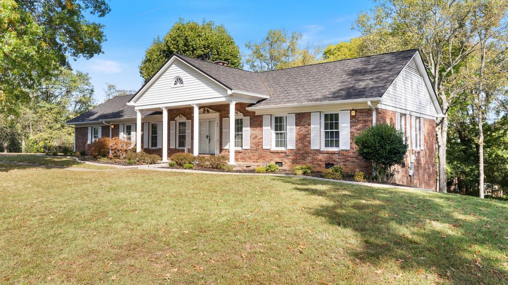 575 Joyce Cir, Lewisburg, TN 37091