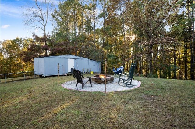 988 Davenport Road, Dalton, GA 30721