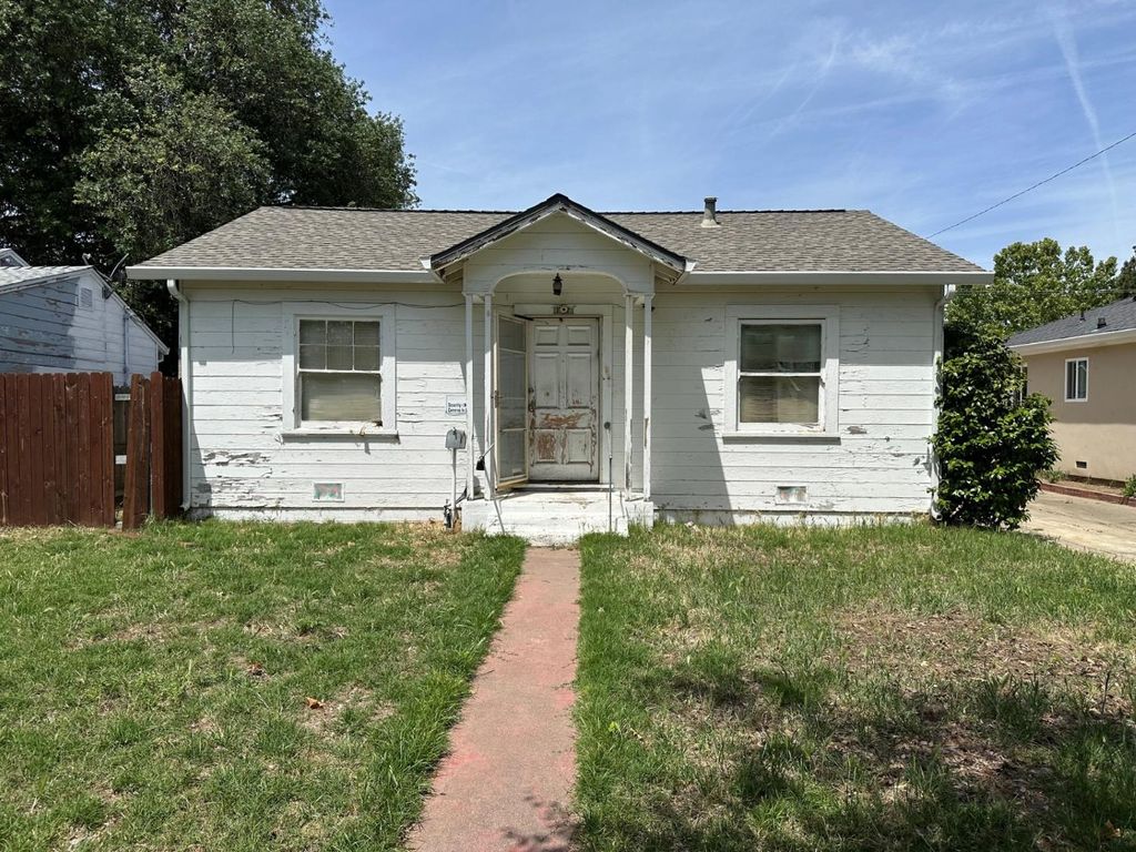 1616 Vermont Ave, West Sacramento, CA 95691