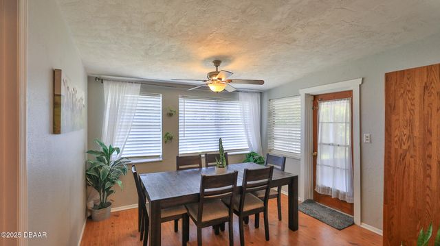 11 Swan Avenue, New Smyrna Beach, FL 32168