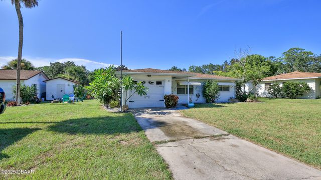 11 Swan Avenue, New Smyrna Beach, FL 32168