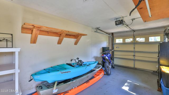 11 Swan Avenue, New Smyrna Beach, FL 32168