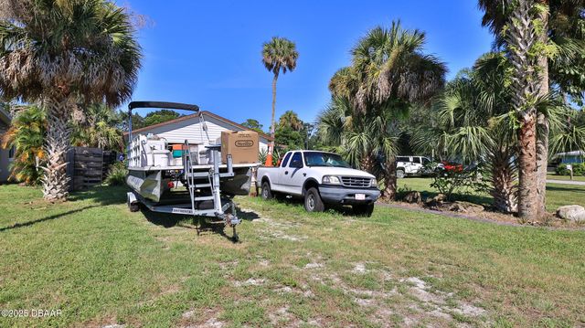 11 Swan Avenue, New Smyrna Beach, FL 32168