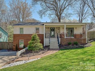 1733 Piccadilly Drive, Charlotte, NC 28211