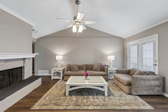 1310 Briar Hollow Lane, Garland, TX 75043