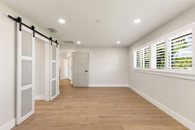 10088 PARADISE BOULEVARD, Treasure Island, FL 33706