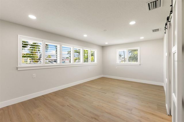 10088 PARADISE BOULEVARD, Treasure Island, FL 33706