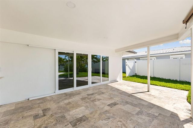 10088 PARADISE BOULEVARD, Treasure Island, FL 33706