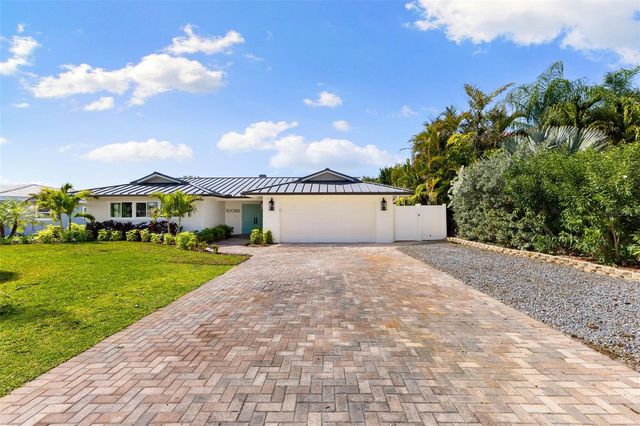 10088 PARADISE BOULEVARD, Treasure Island, FL 33706