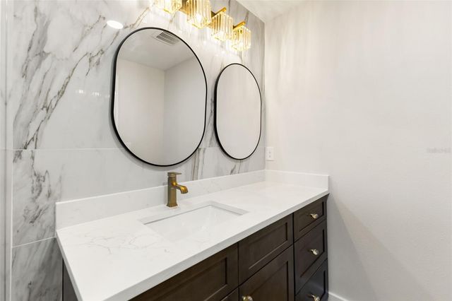 10088 PARADISE BOULEVARD, Treasure Island, FL 33706