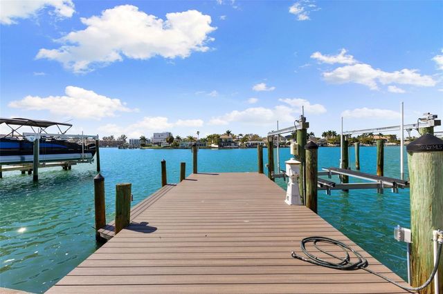 10088 PARADISE BOULEVARD, Treasure Island, FL 33706