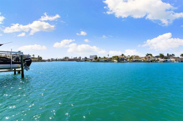 10088 PARADISE BOULEVARD, Treasure Island, FL 33706