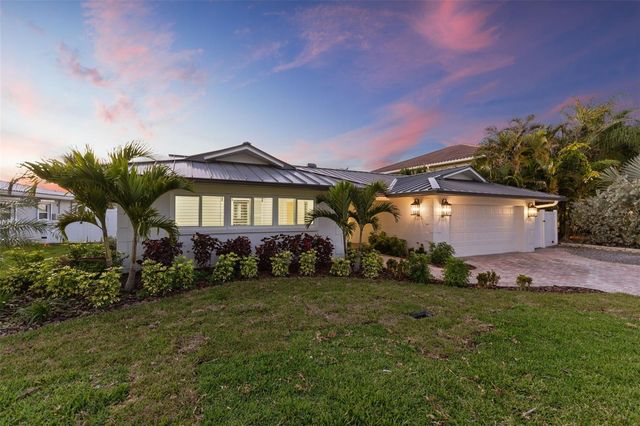 10088 PARADISE BOULEVARD, Treasure Island, FL 33706