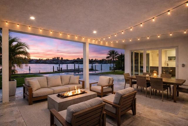 10088 PARADISE BOULEVARD, Treasure Island, FL 33706