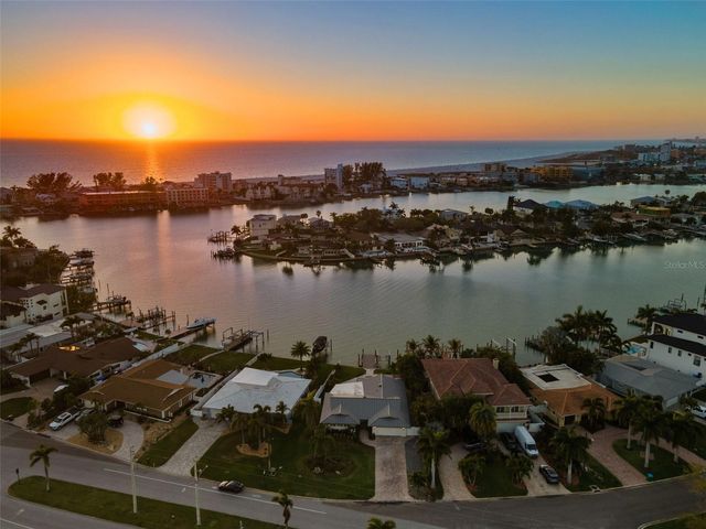 10088 PARADISE BOULEVARD, Treasure Island, FL 33706