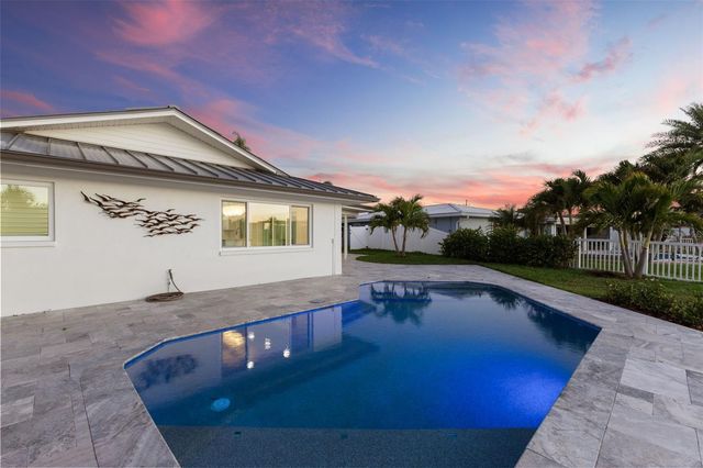 10088 PARADISE BOULEVARD, Treasure Island, FL 33706