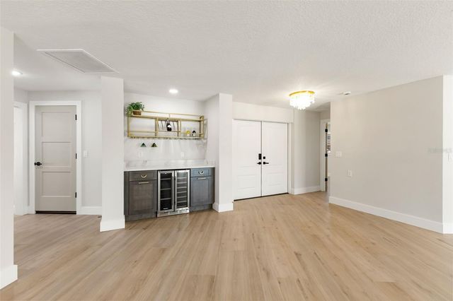 10088 PARADISE BOULEVARD, Treasure Island, FL 33706