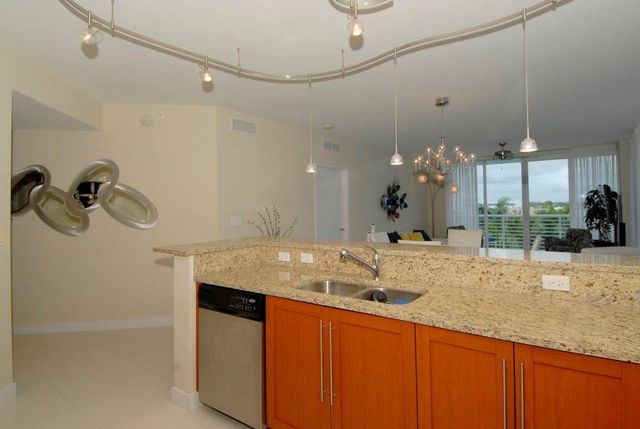 2821 N Ocean Boulevard 401s, Fort Lauderdale, FL 33308