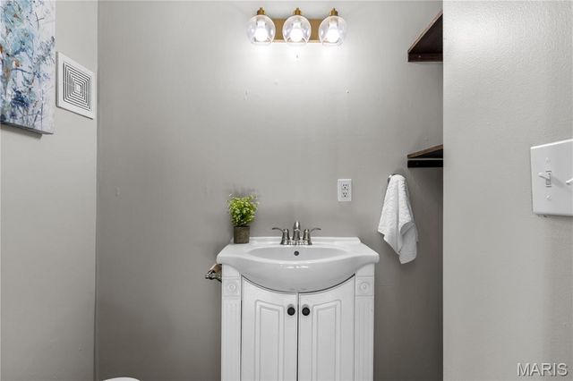 4228 Schiller Place, St Louis, MO 63116