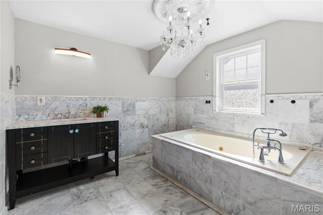 4228 Schiller Place, St Louis, MO 63116