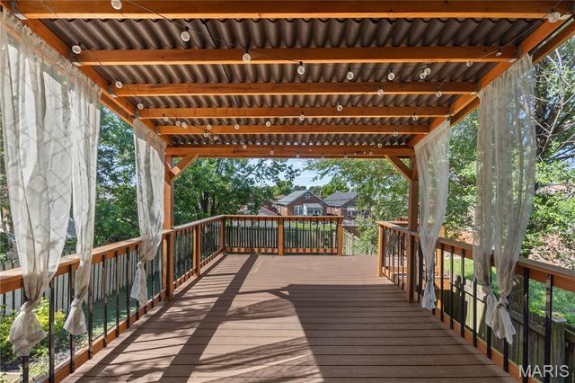 4228 Schiller Place, St Louis, MO 63116