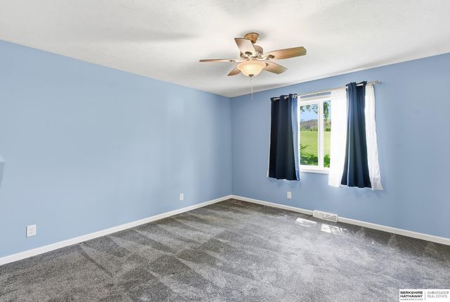 11005 Sahler Street, Omaha, NE 68164