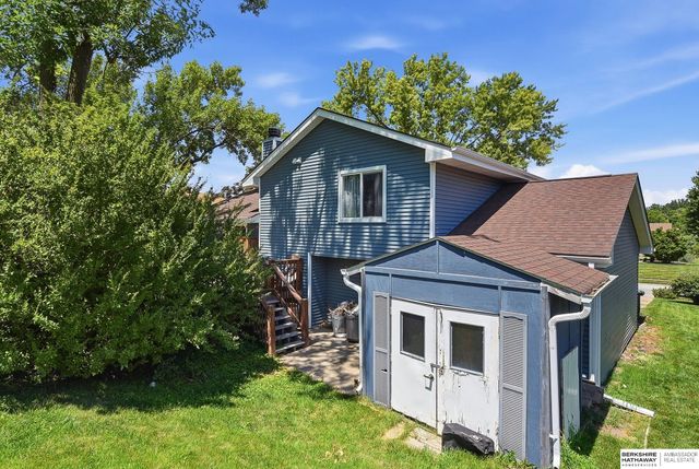 11005 Sahler Street, Omaha, NE 68164