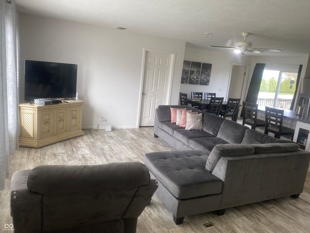 11946 E 79th Street, Indianapolis, IN 46236