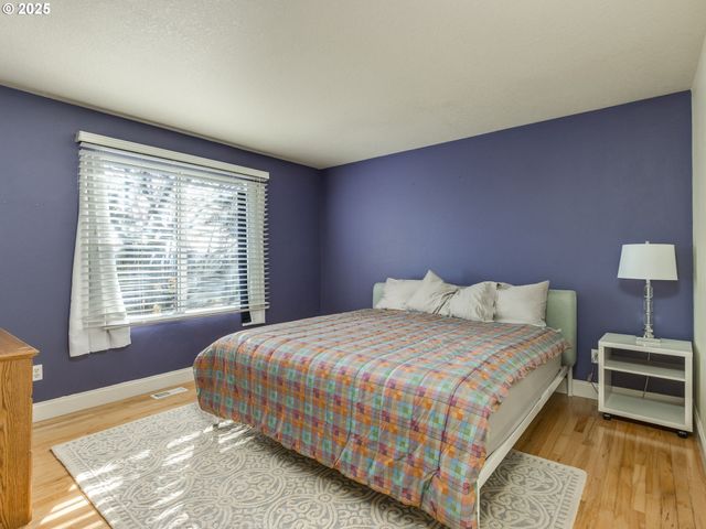 15446 Se HONEYSUCKLE Way, Clackamas, OR 97015