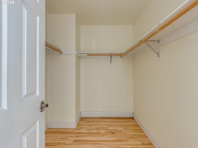 15446 Se HONEYSUCKLE Way, Clackamas, OR 97015