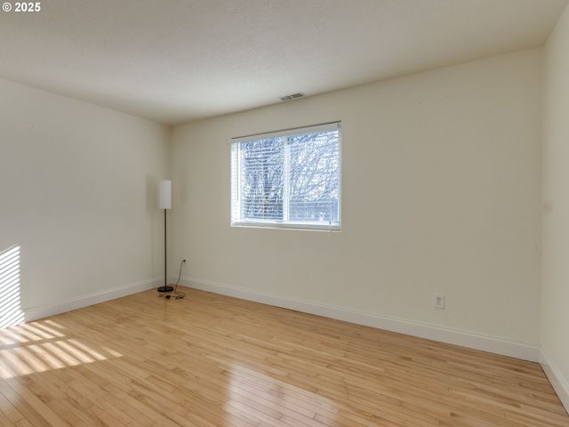 15446 Se HONEYSUCKLE Way, Clackamas, OR 97015